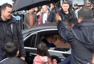cumhurbaskani erdogan rizeden trabzona kara yolu ile gecti OrpJYMyh.jpg